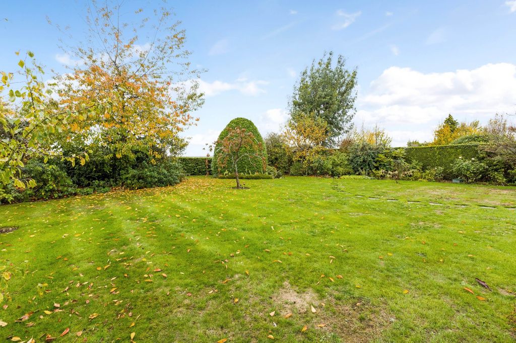 Property photo 2 of 17 Picture No. 31