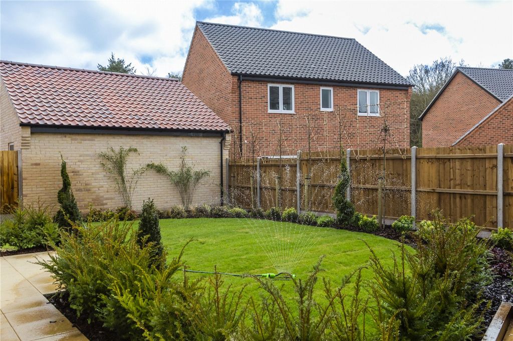 Property photo 3 of 16 Picture No. 22