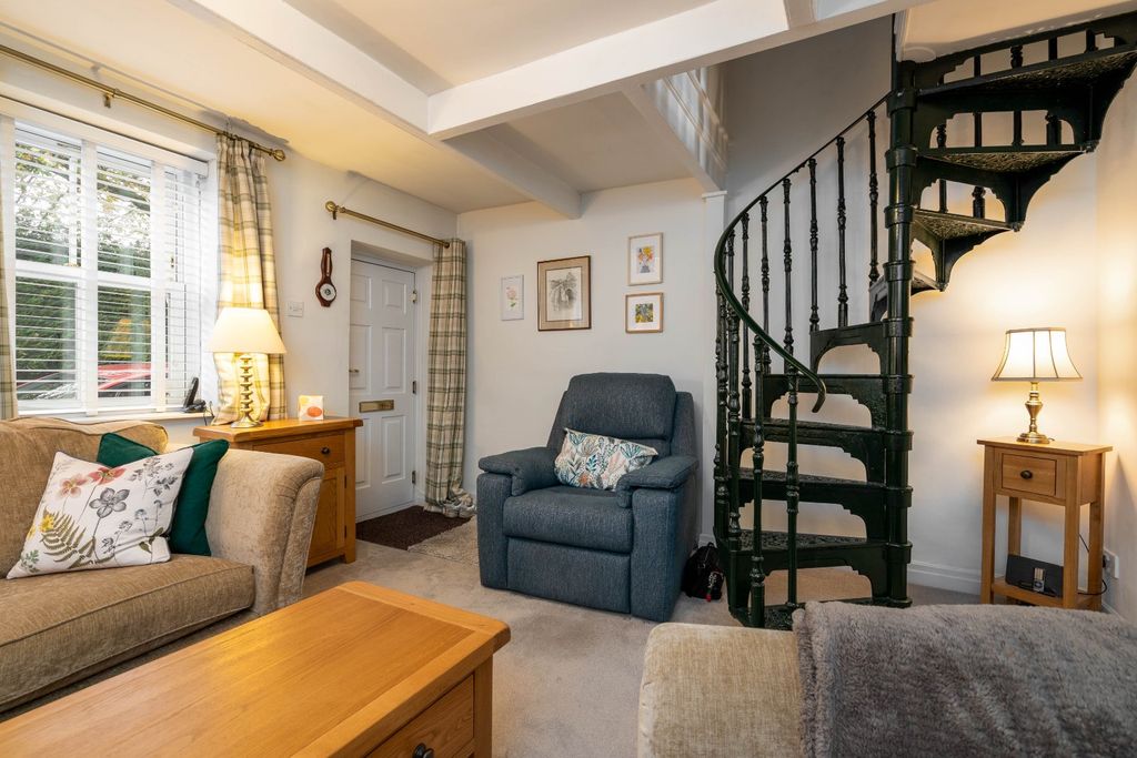 Property photo 3 of 15 Picture No. 05