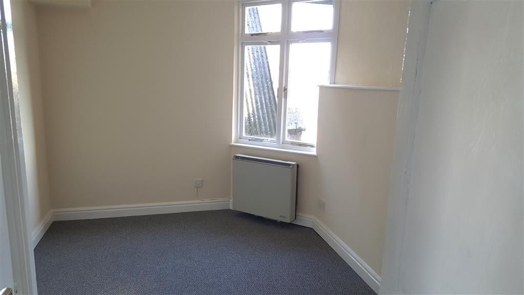 Property photo 3 of 5 Bedroom