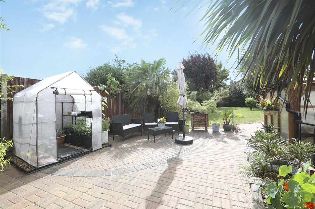 Property photo 2 of 18 Picture No. 52
