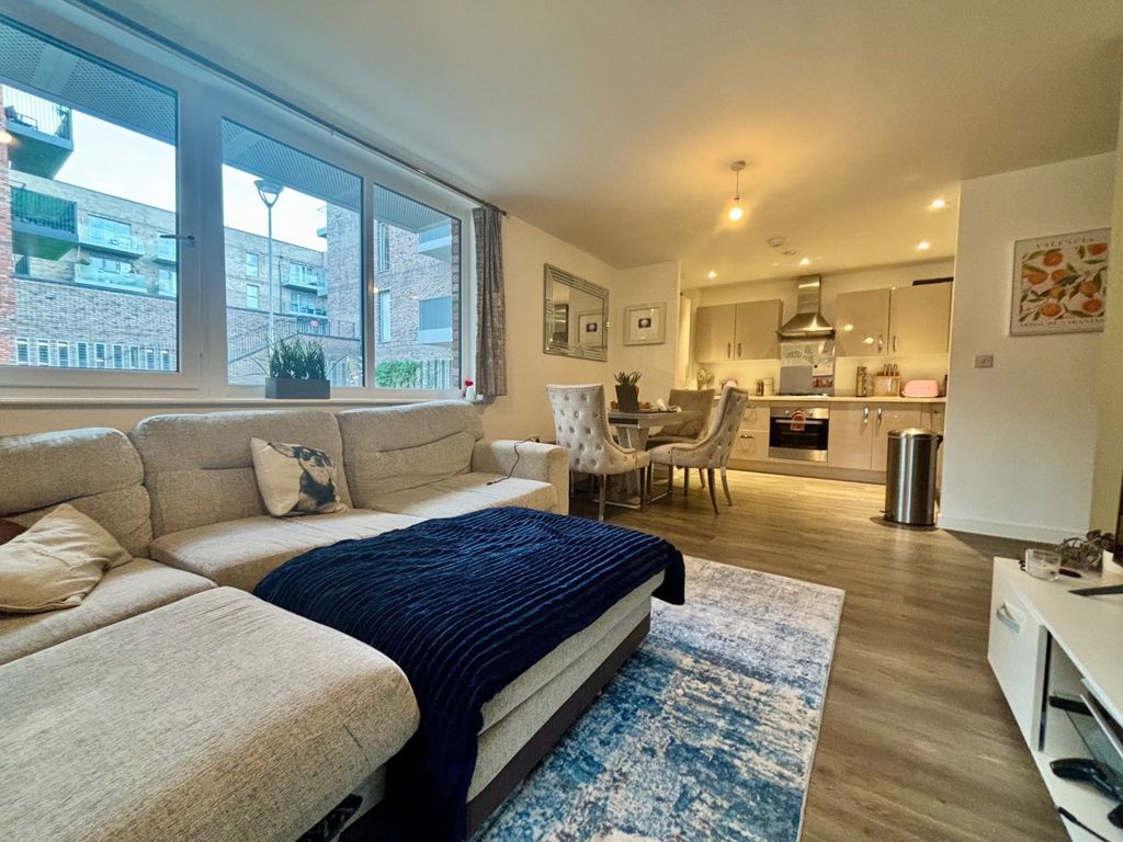 Property photo 2 of 12 Gallery