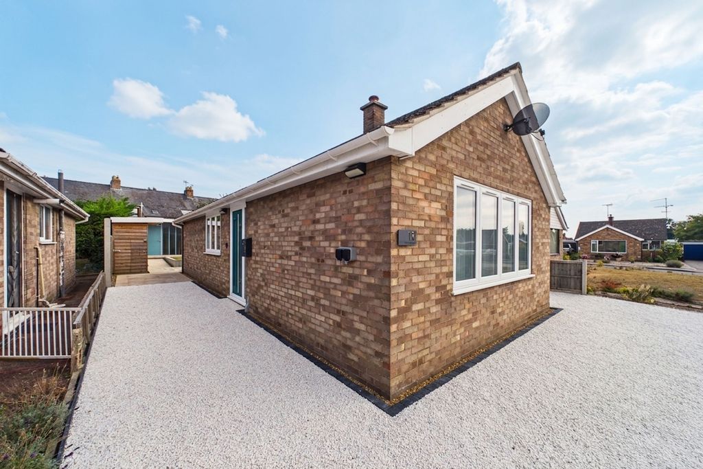Property photo 2 of 16