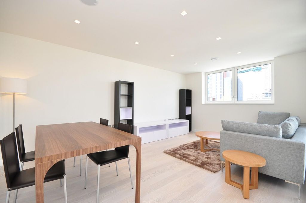 Property photo 2 of 10 Reception Room