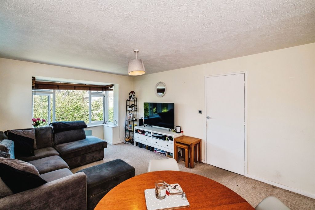 Property photo 3 of 14