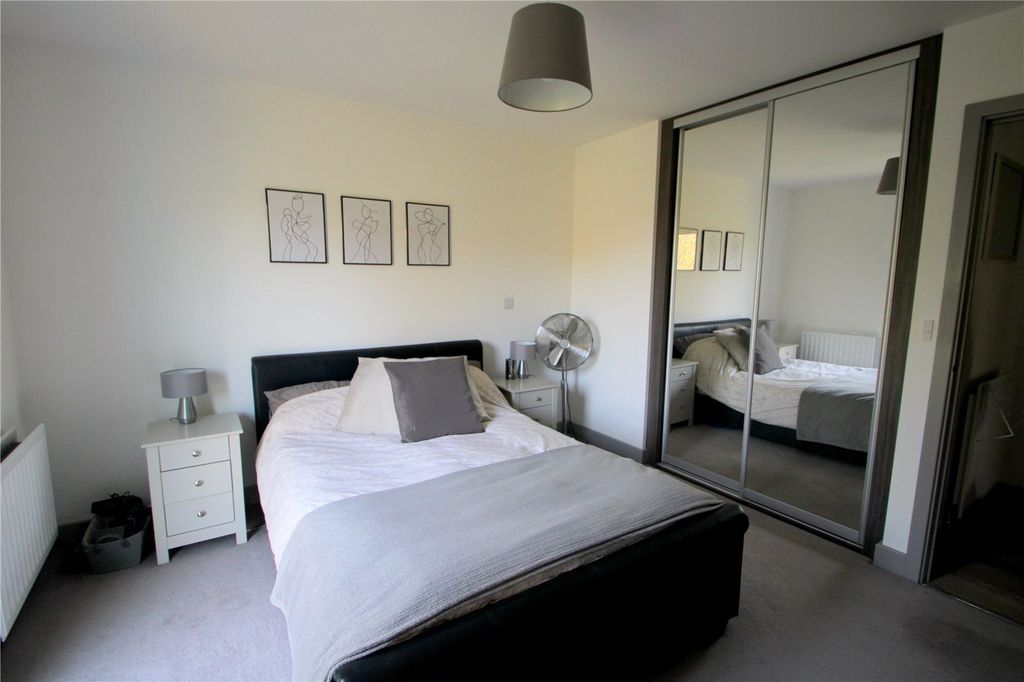 Property photo 2 of 13 Picture No. 20