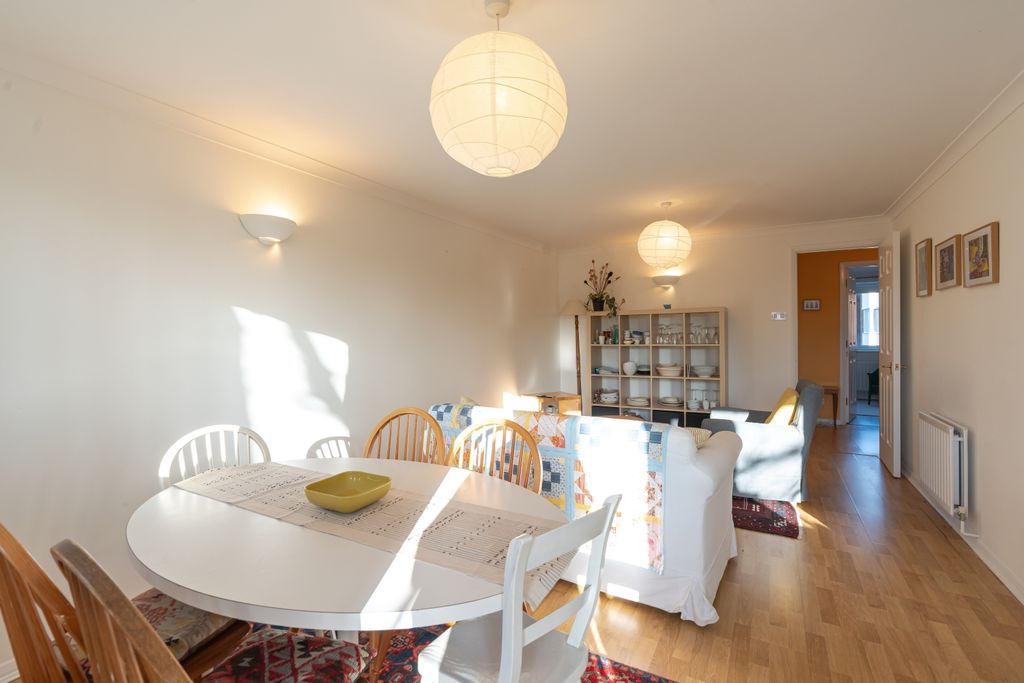 Property photo 3 of 10 Living Area