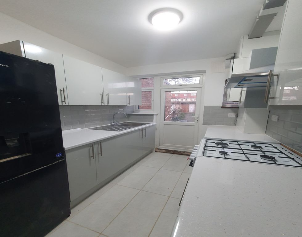 Property photo 3 of 11 20260102_155034