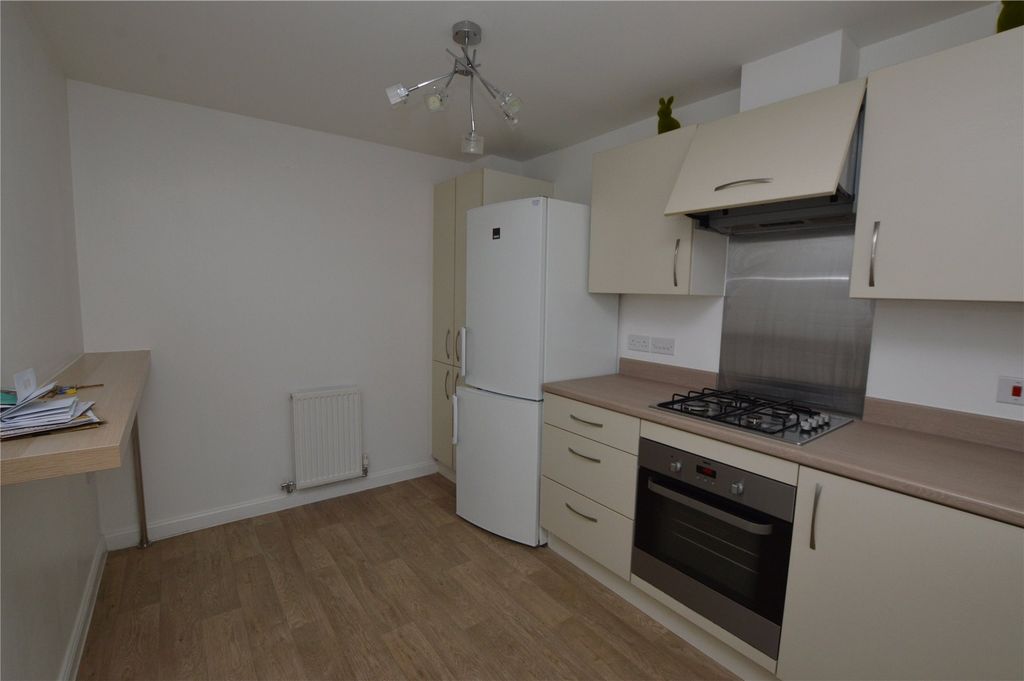 Property photo 2 of 14 Picture No. 12