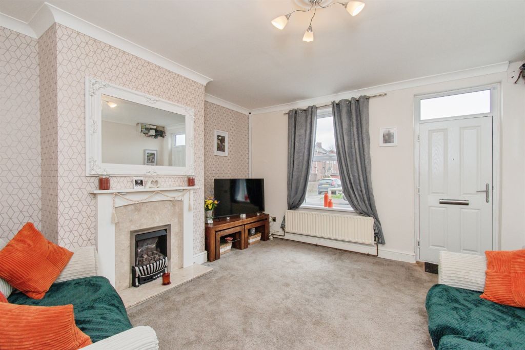 Property photo 2 of 11