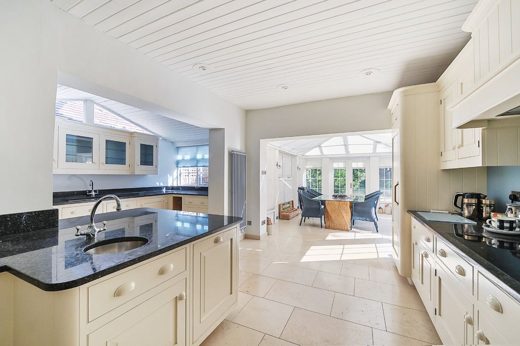 Property photo 3 of 20 Picture No. 08