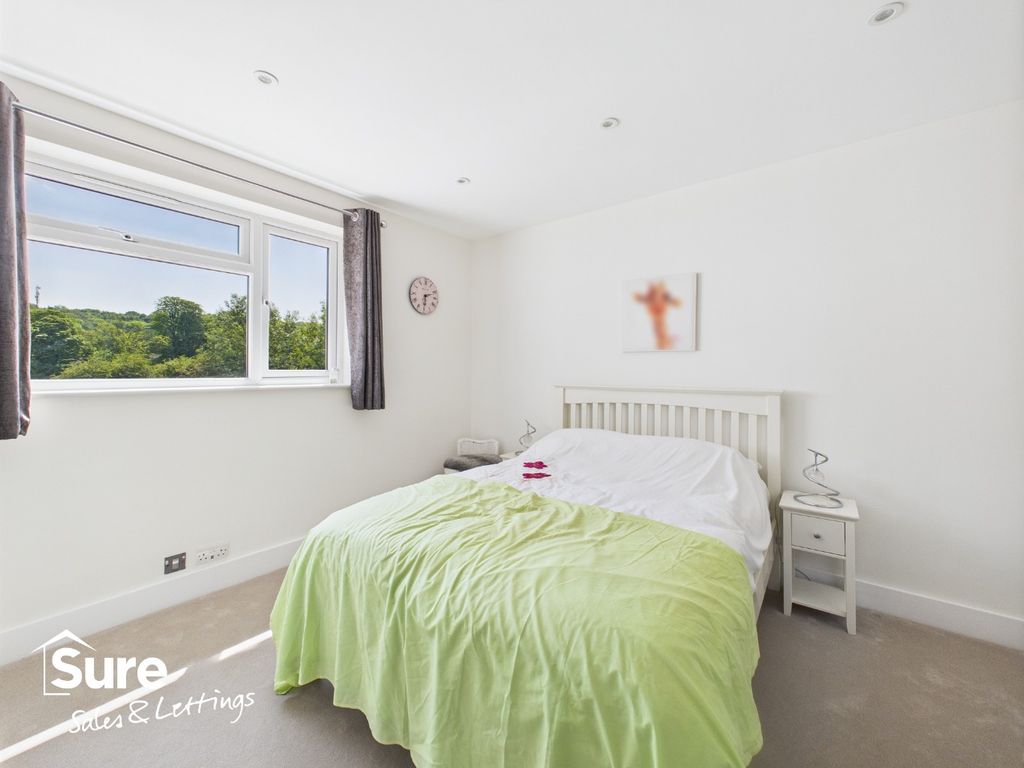 Property photo 2 of 14 4316091