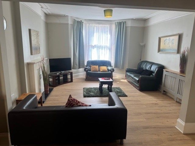 Property photo 3 of 15 Living Room