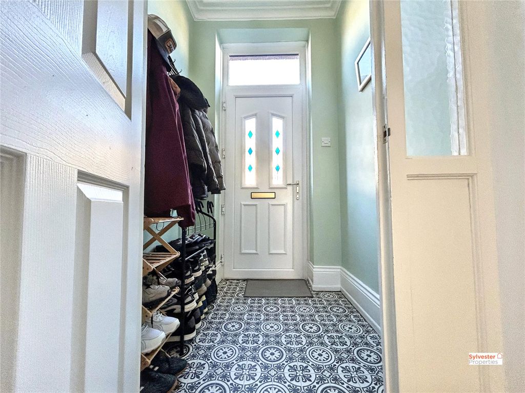 Property photo 2 of 23 Picture No. 04