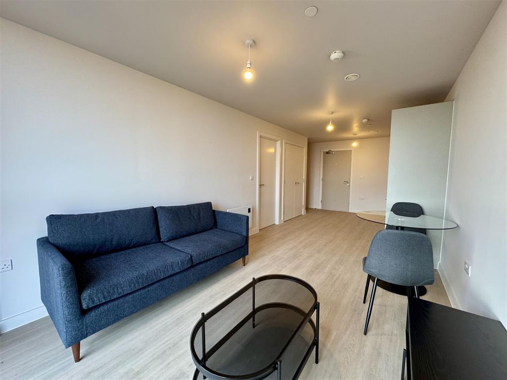 Property photo 1 of 14 Living Room Pic 6.Jpeg