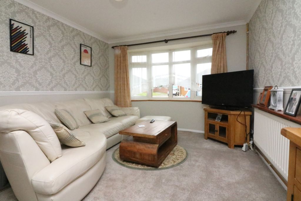 Property photo 3 of 14 Img_0295