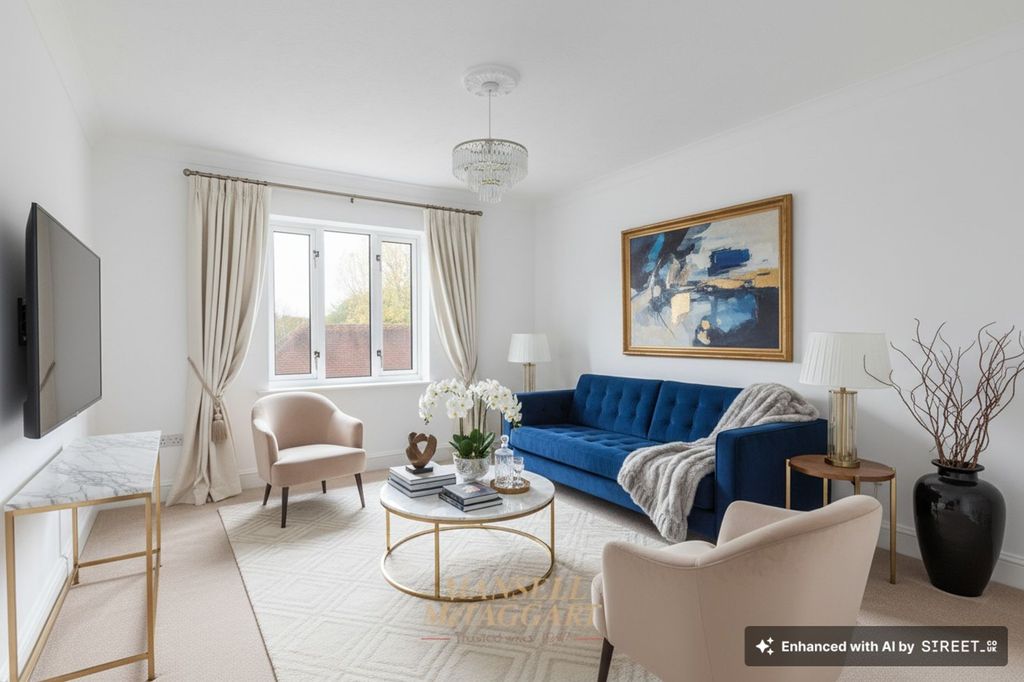 Property photo 3 of 7 Sitting Room