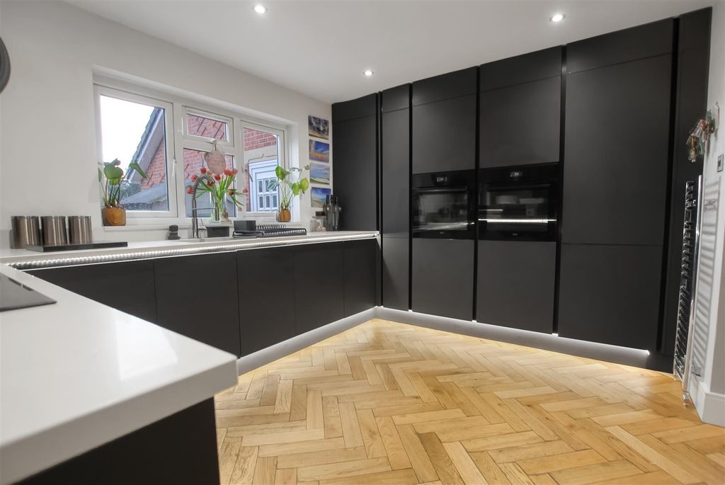 Property photo 3 of 27 Img_1734.Jpg