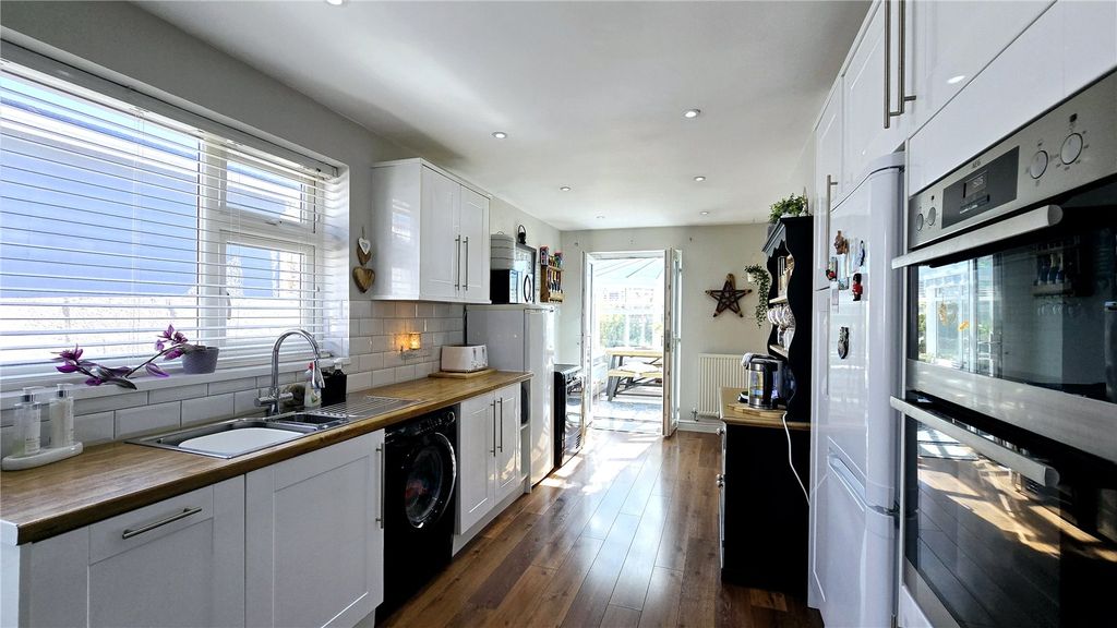 Property photo 3 of 15 Picture No. 43