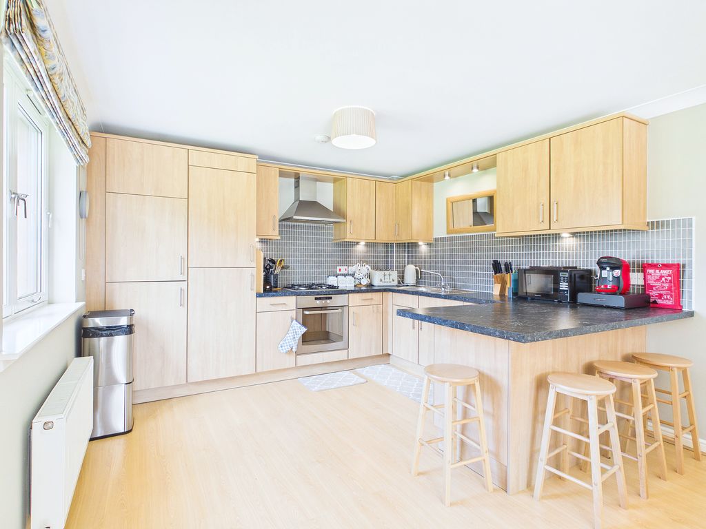Property photo 2 of 30