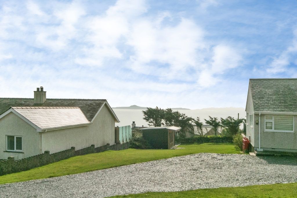 Property photo 2 of 15 Pbox-Img.Jpg