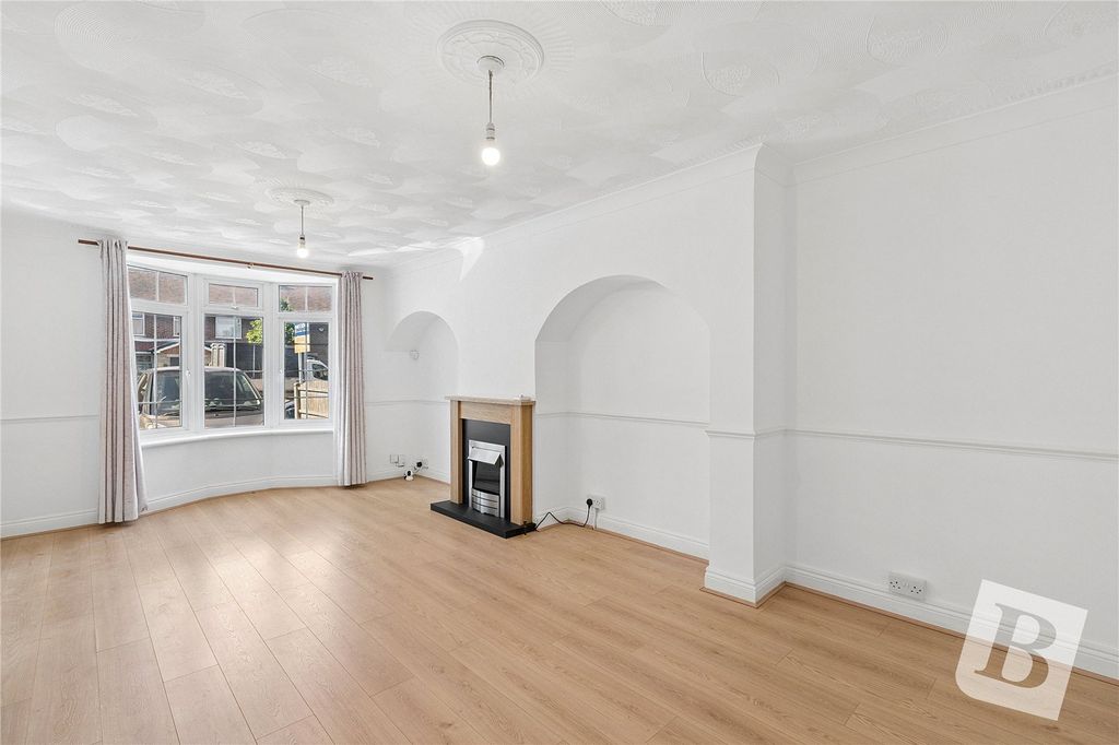 Property photo 2 of 16 Reception Room