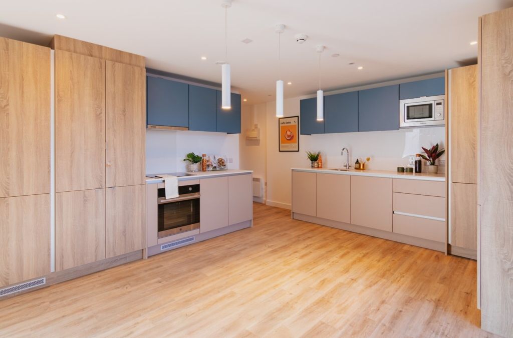 Property photo 2 of 14 Kitchen
