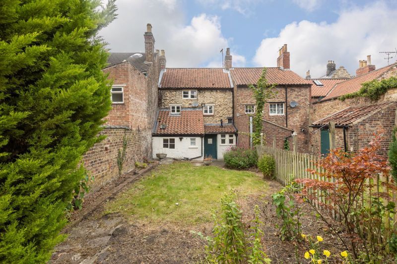 Property photo 2 of 12 Photo 2