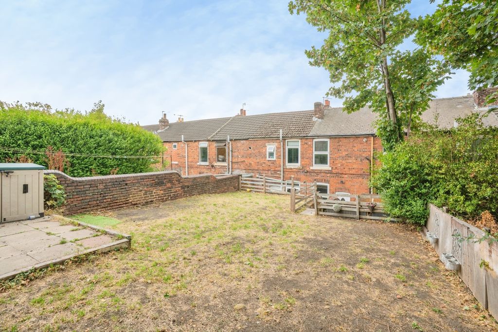 Property photo 2 of 28 Pbox-Img.Jpg