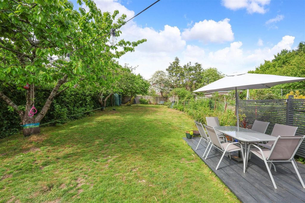 Property photo 2 of 21
