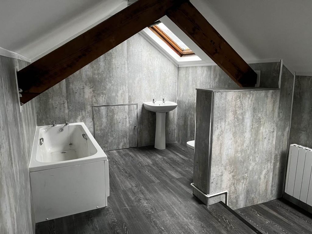 Additional image 4 of 2 bed flat to rentTerrace Road, Aberystwyth SY23