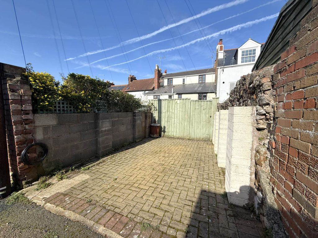 Property photo 3 of 14