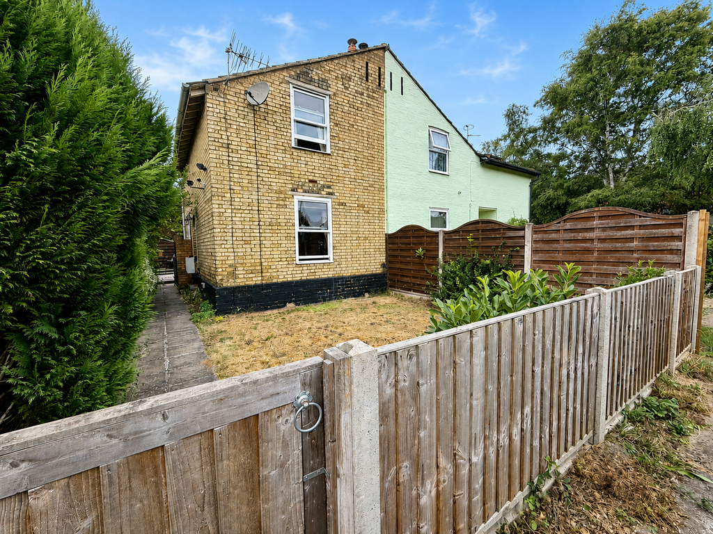 Property photo 1 of 16 0982