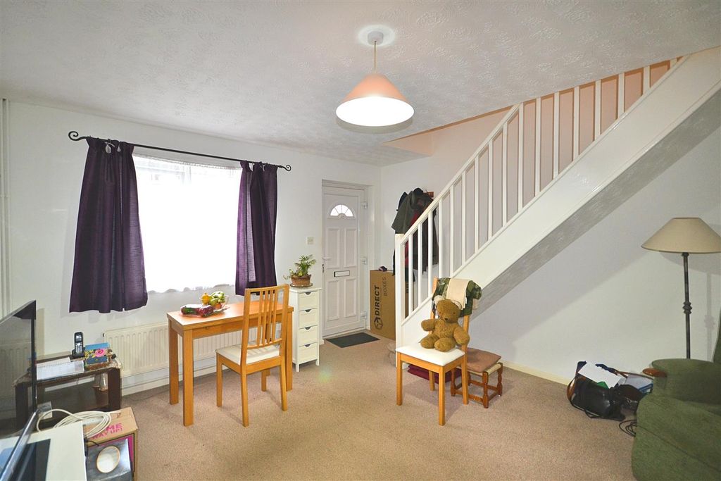 Property photo 2 of 8 8 (87).Png