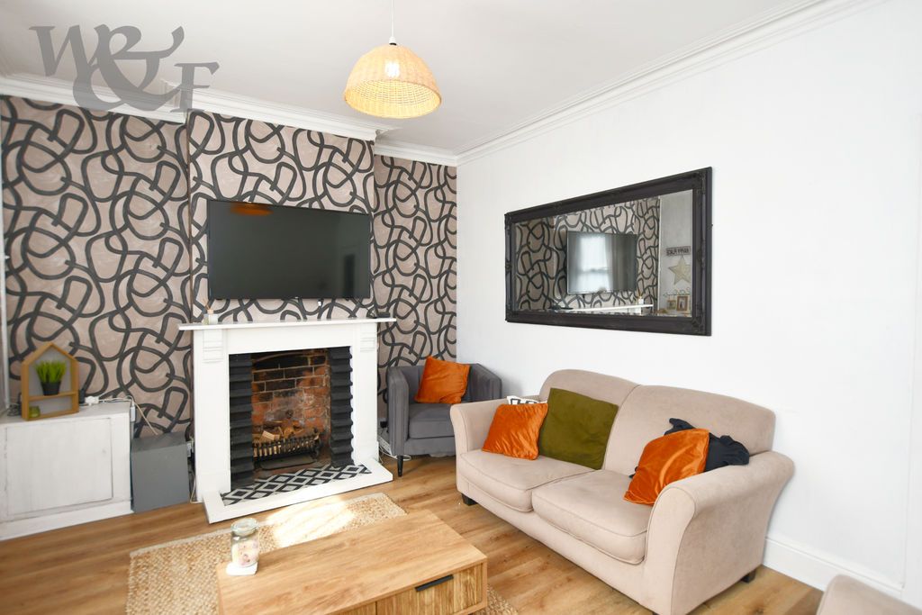 Property photo 3 of 23 Photo 1