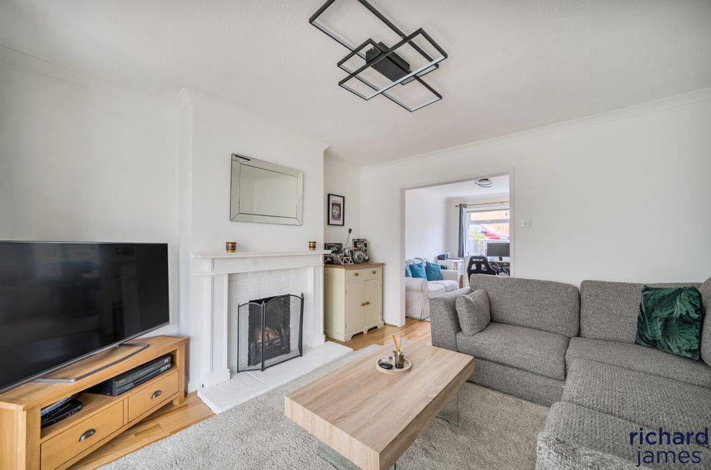 Property photo 2 of 15 8E2cc0916Ccb4Fca94d5322Be18E8c9E