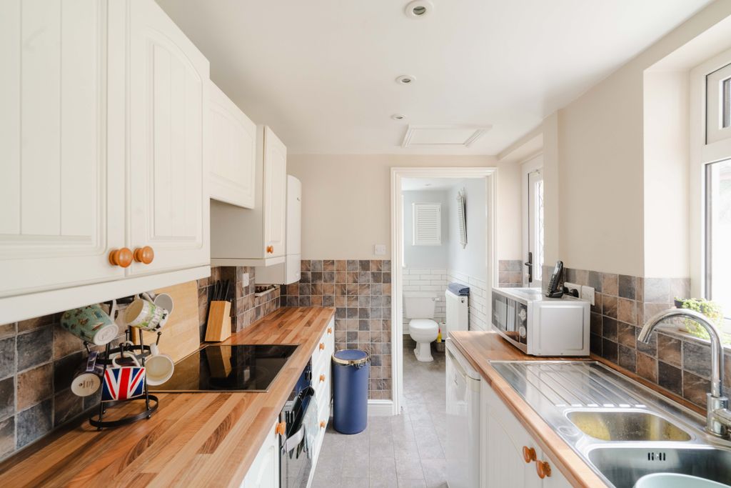 Property photo 3 of 20 3