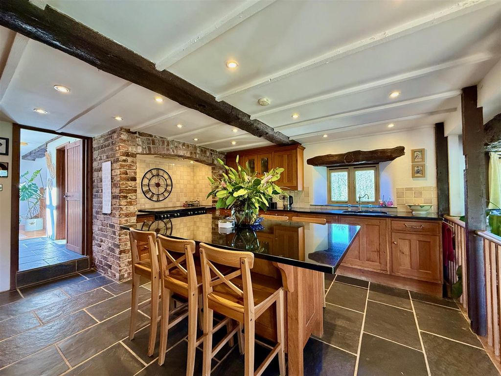 Property photo 3 of 48 Img_1442.Jpeg