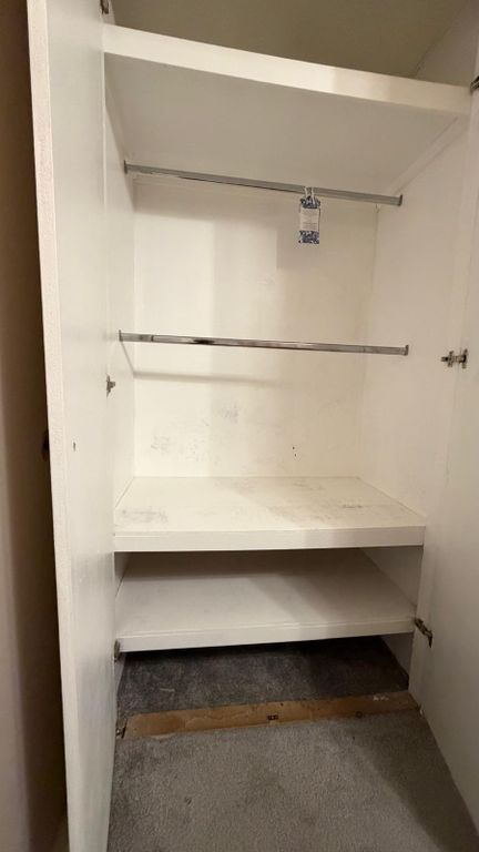 Property photo 3 of 6 Cupboard 