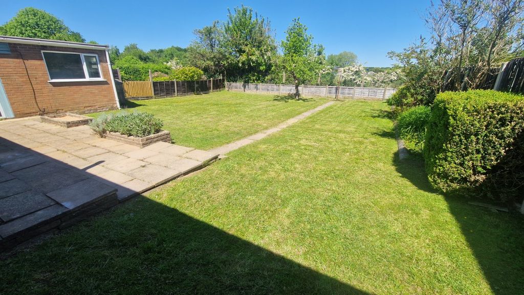 Property photo 2 of 15 Picture No. 09