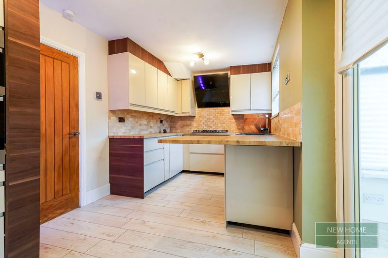 Property photo 2 of 18 Photo 16