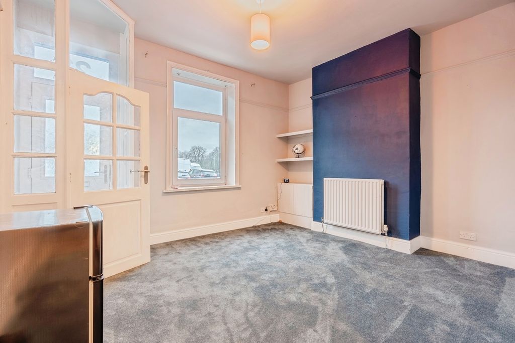 Property photo 2 of 11 Pbox-Img.Jpg