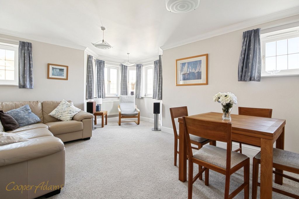 Property photo 2 of 15 Sitting Room