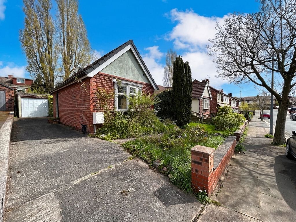 Property photo 1 of 18