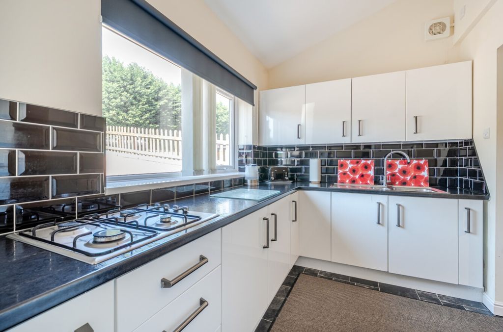 Property photo 2 of 23 1450087-17-69Ea017E1B6Aa