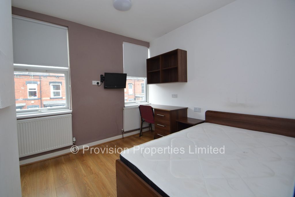 Property photo 3 of 13 Photo