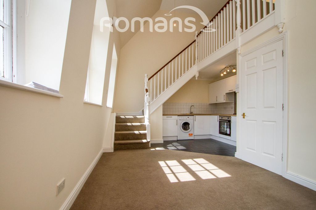 Property photo 3 of 10 3