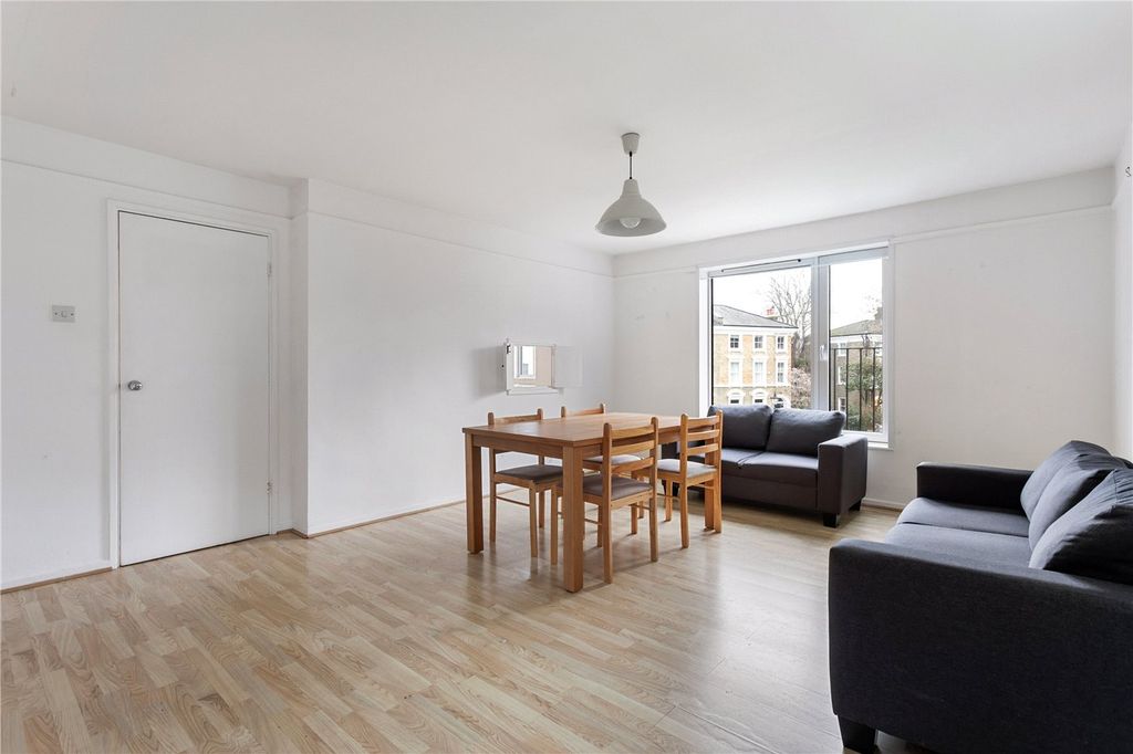 Property photo 2 of 13 Picture No. 12