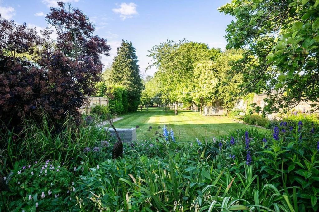 Property photo 2 of 55