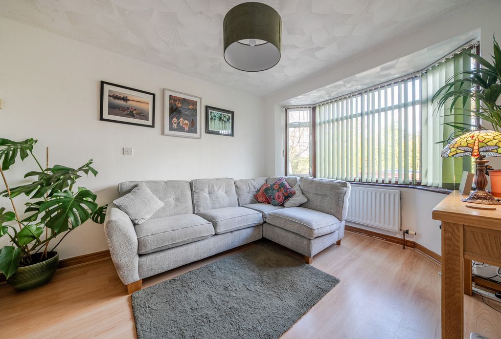 Property photo 2 of 21 1534961-11-1A154c...
